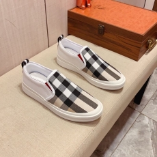 Burberry Low Shoes